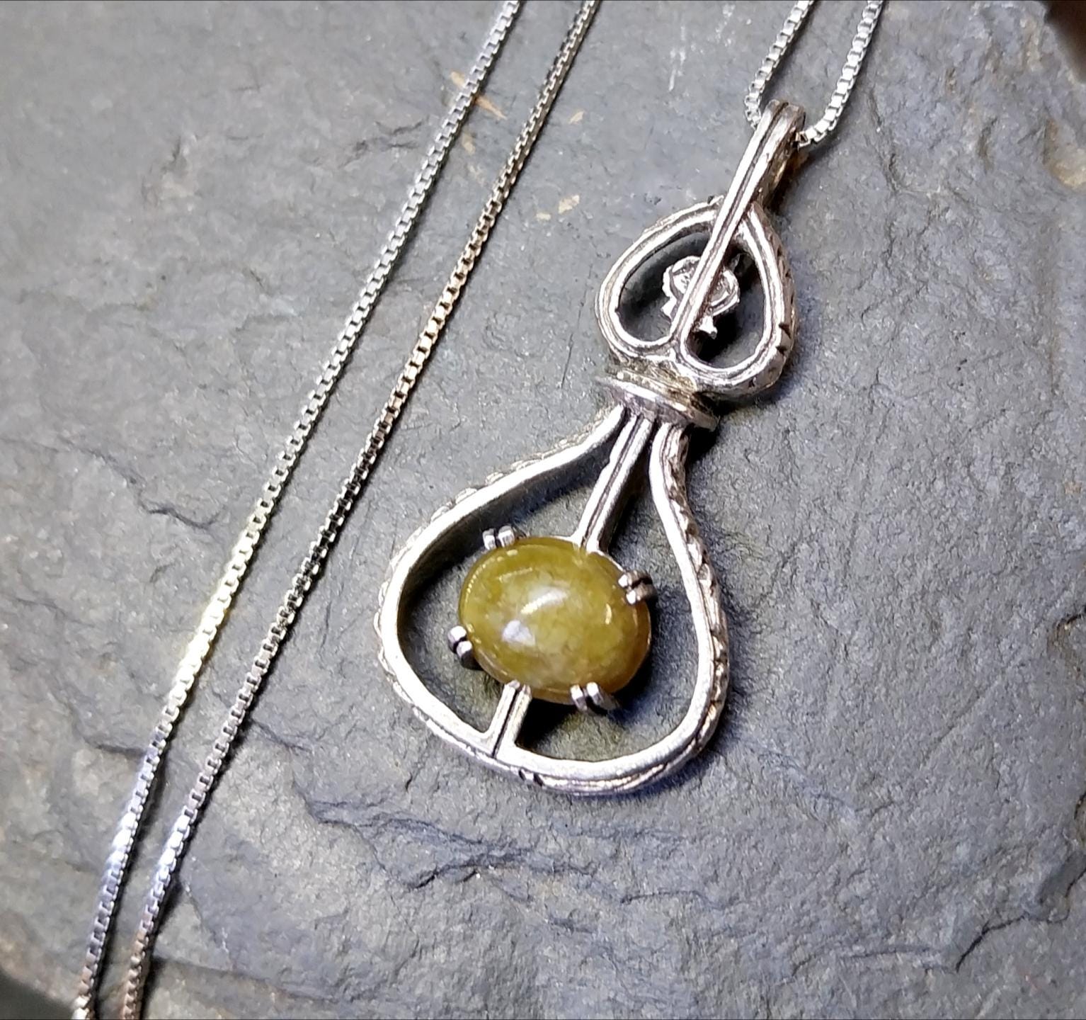 Rare Vintage Sterling Silver MIRACLE Connemara Marble NECKLACE - 6.7g