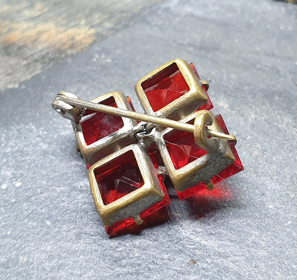 Antique Art Deco Czech BROOCH -Bright Red Coloured Glass  - 3.8g