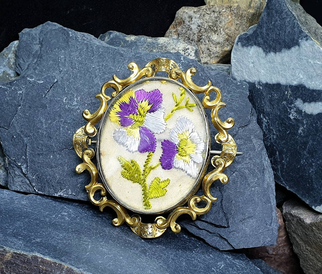 Victorian Large LOCKET BROOCH Pendant with Embroidered Forget me not Flowers - 24.4g