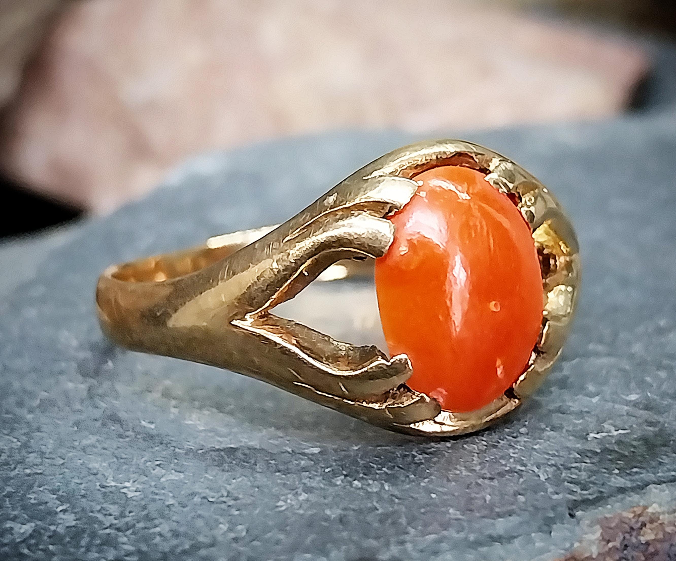 Vintage 9ct GOLD Coral RING - Big Size uk V (us 10.5) - 3.3g