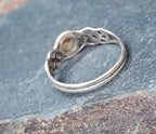 Vintage Mother of Pearl RING Sterling Silver Celtic Knot - Size uk m1/2 ( us 6.5) - 1.5g