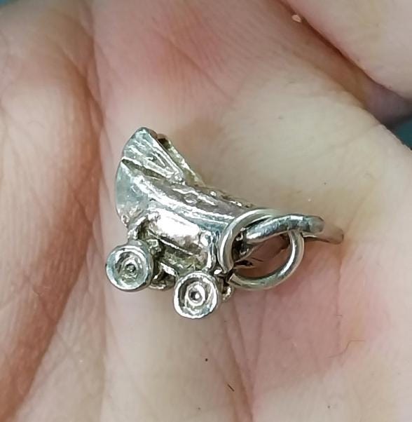 Vintage Silver BABY in PRAM Charm - Newborn 1.7g