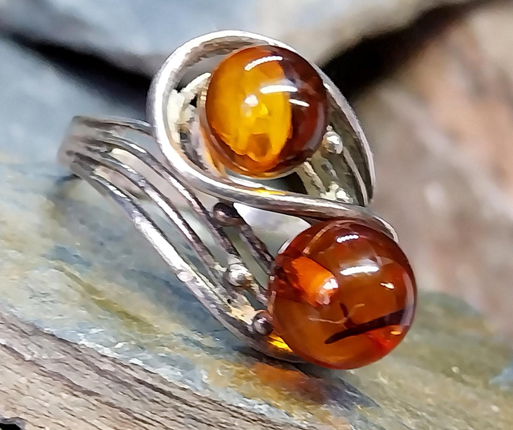 Sterling SILVER AMBER RING - Honey Amber - Size uk M 1/2 (6.5) - 3.2g