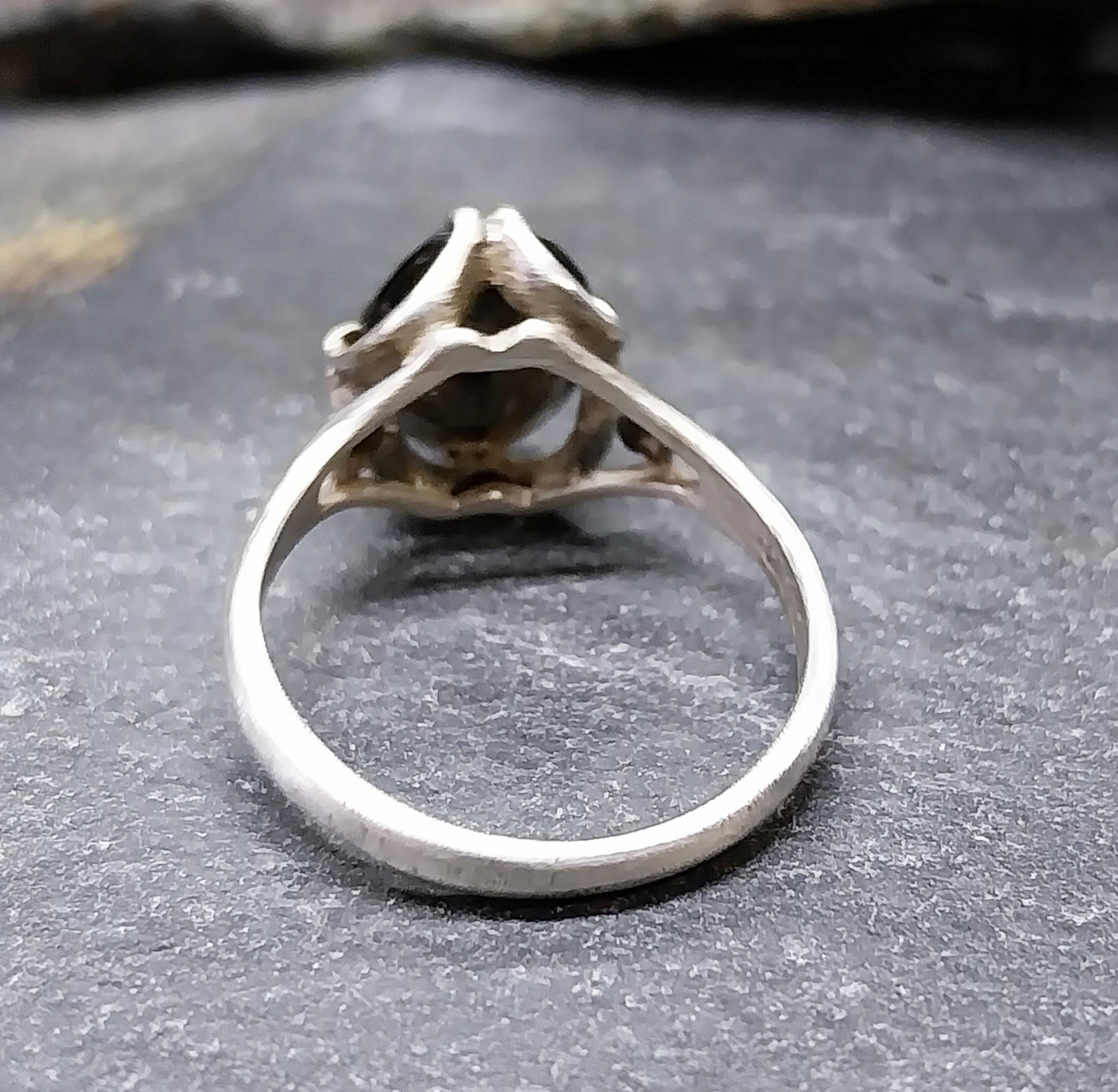 Vintage SILVER RING with Smoky Quartz - uk size L (us 5.75) - 2.2g
