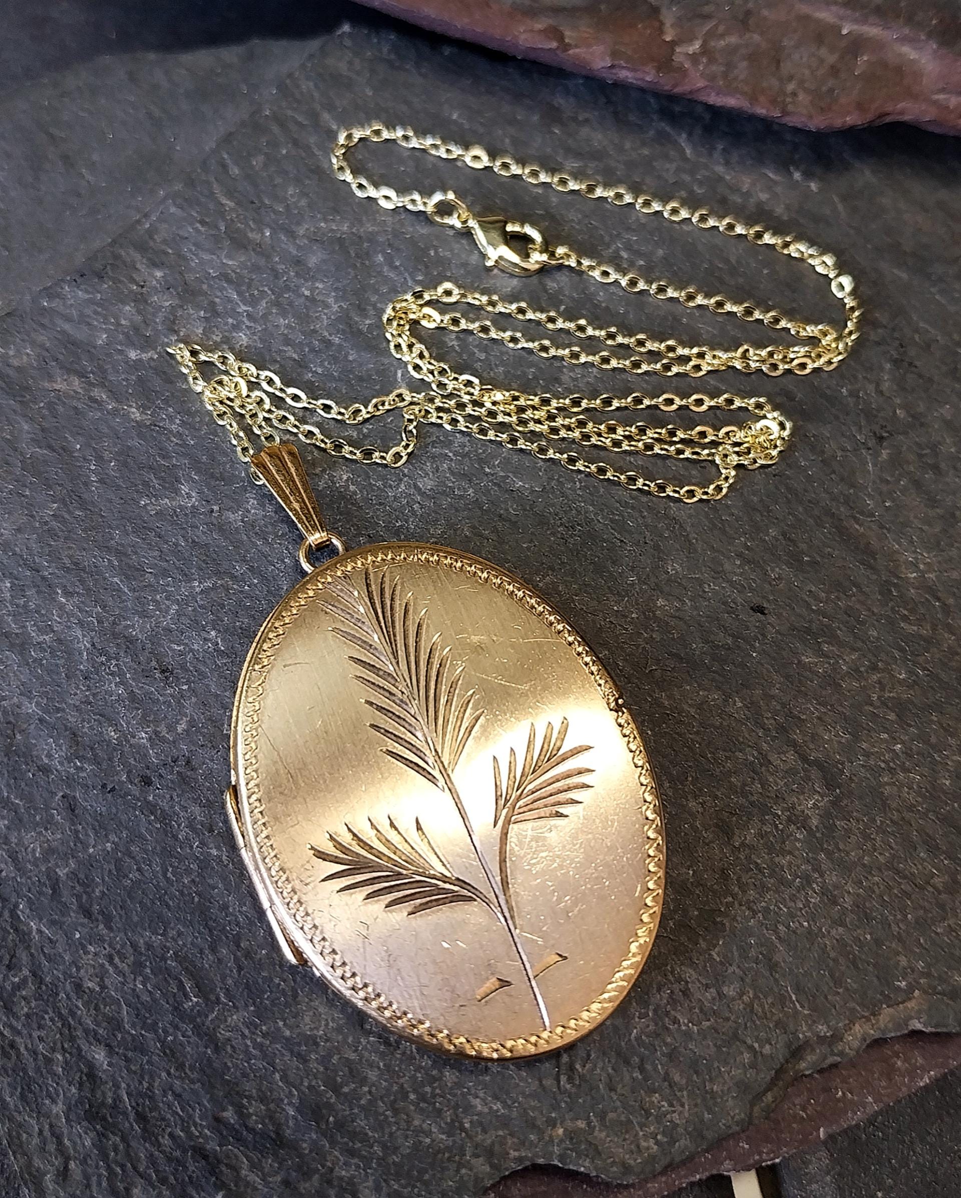 Large Vintage Gold LOCKET Necklace, Ferns - Rolled Gold with 18" Chain - 10.6g