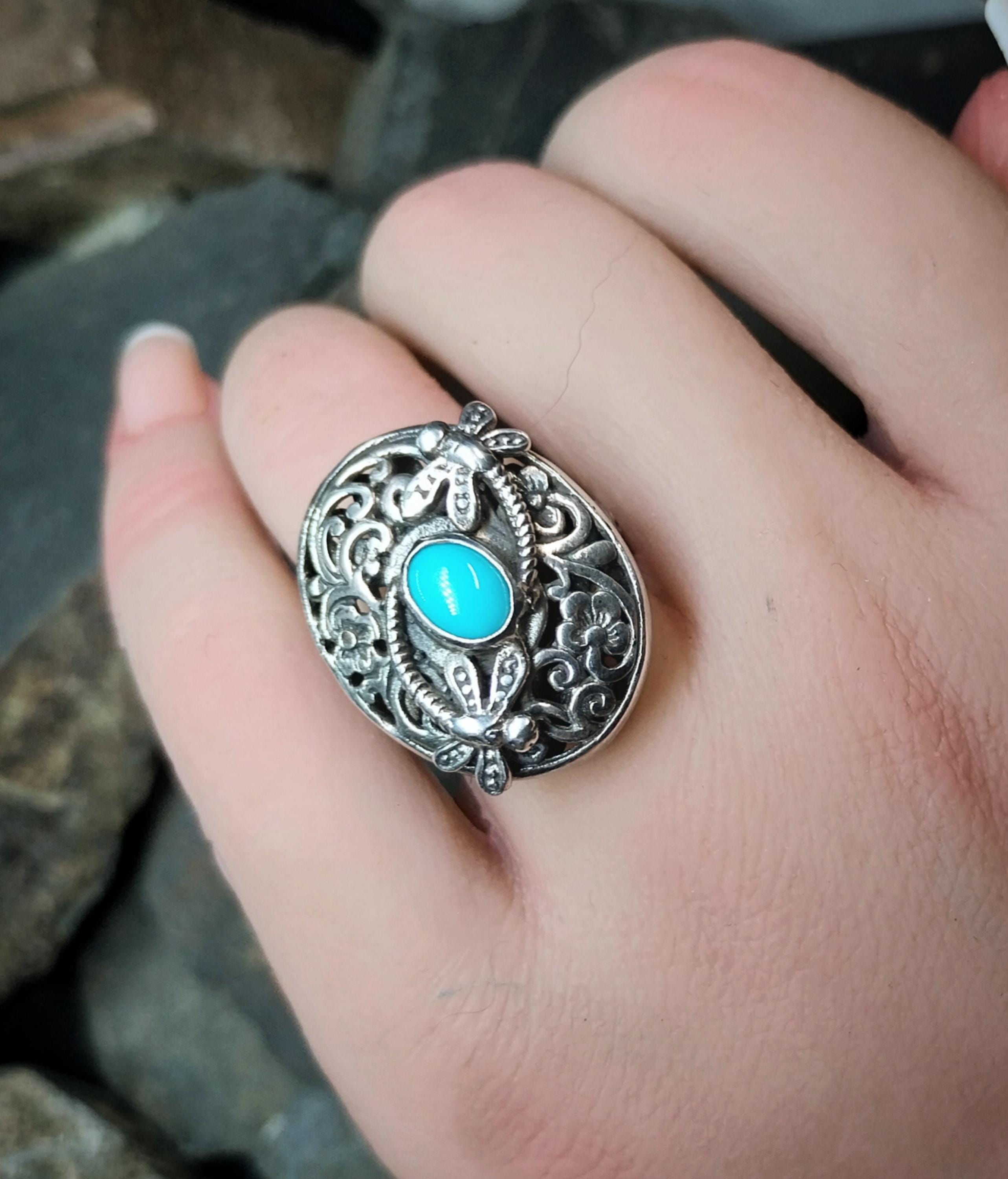 Sterling Silver TURQUOISE RING with dragonflies -  uk size N  (us 7) - 10.3g
