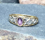 9ct GOLD CELTIC Ring with Purple Amethyst - Trinity Knot - Size uk K (us 5) - 1.8g