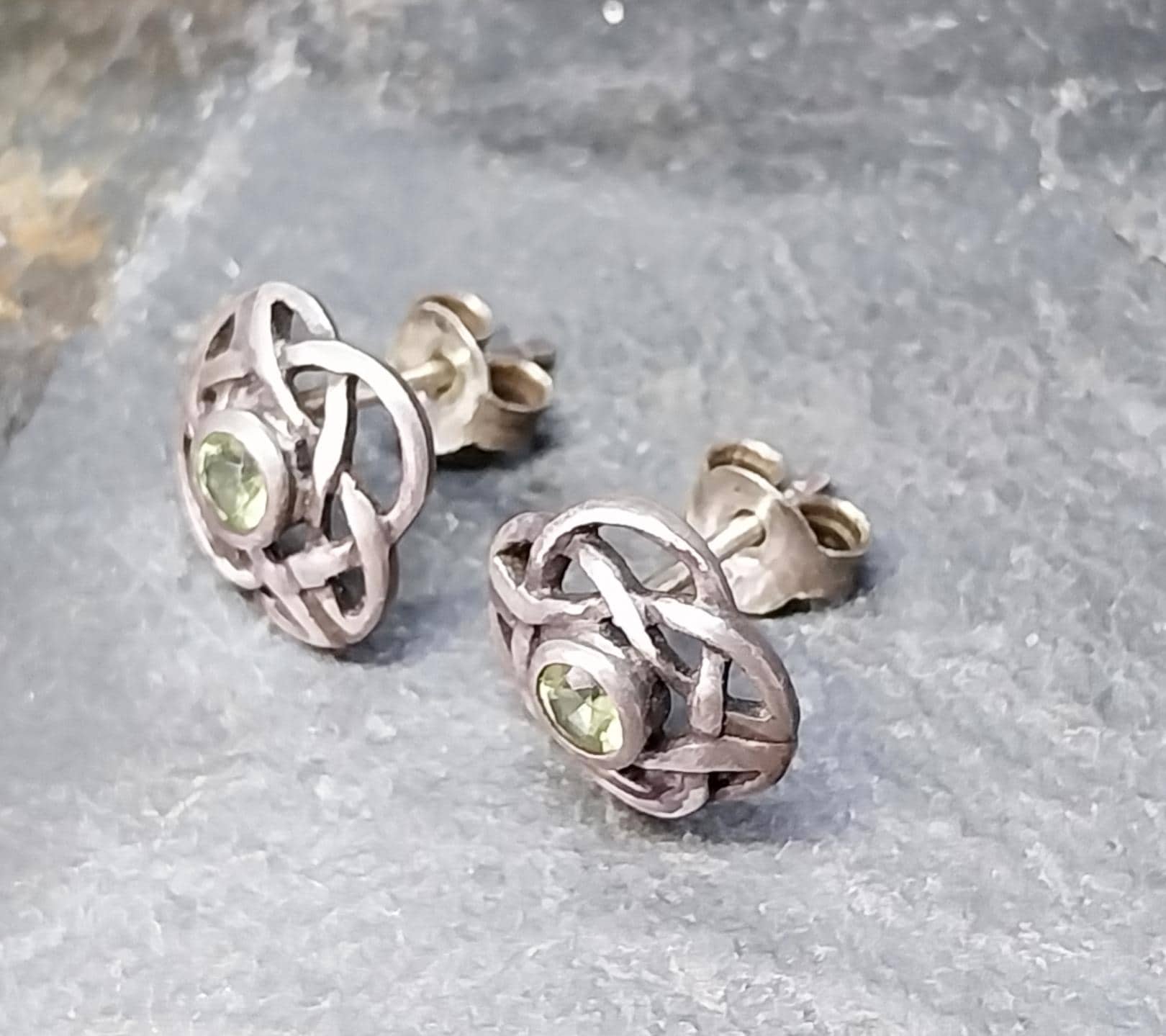 Vintage Sterling Silver Stud Earrings - Citrine with Celtic Knot - 1.5g