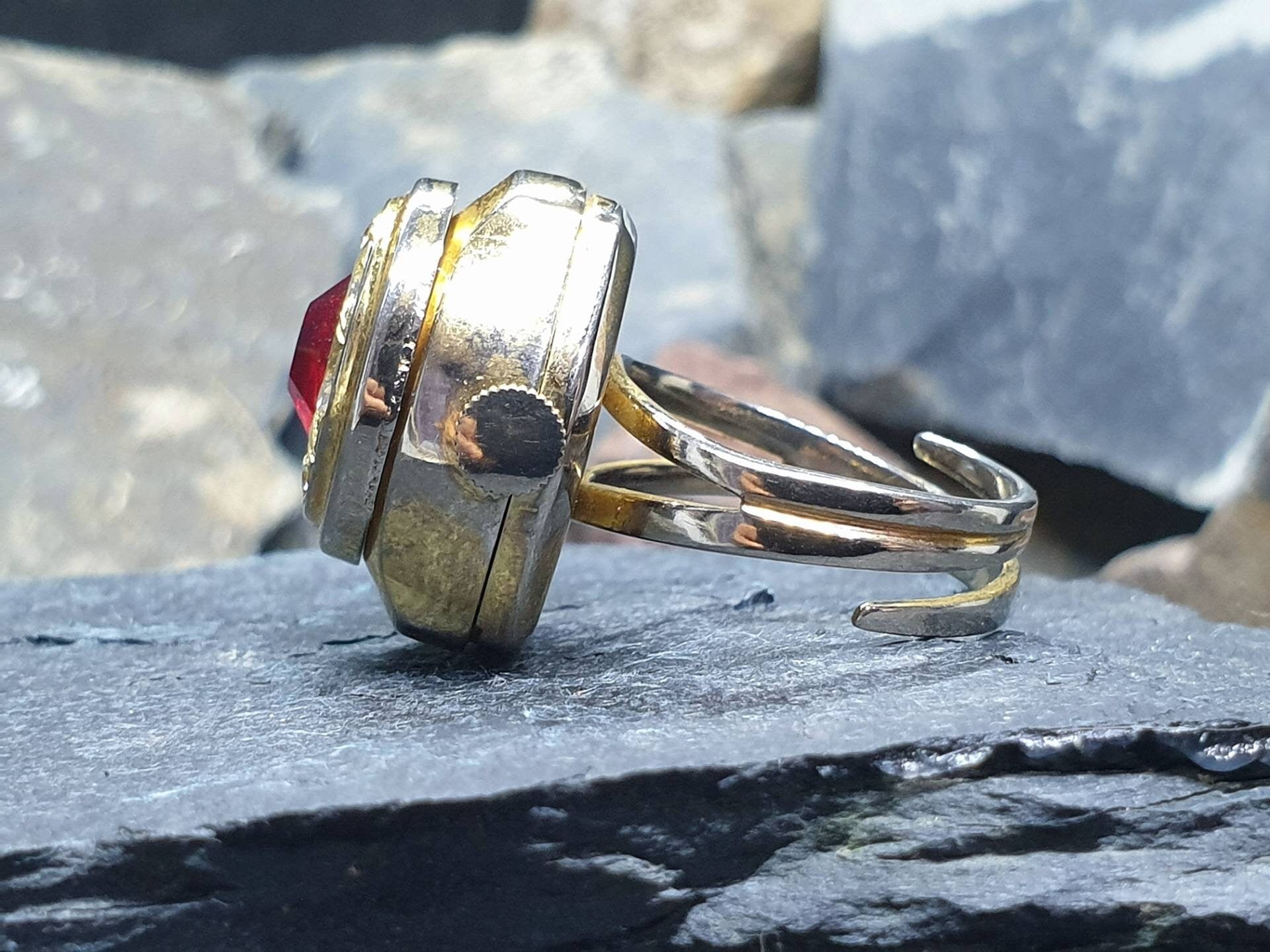 Vintage BVLER LOCKET WATCH Ring - Red Stone & Gold Plated - Size Adjustable - 12g