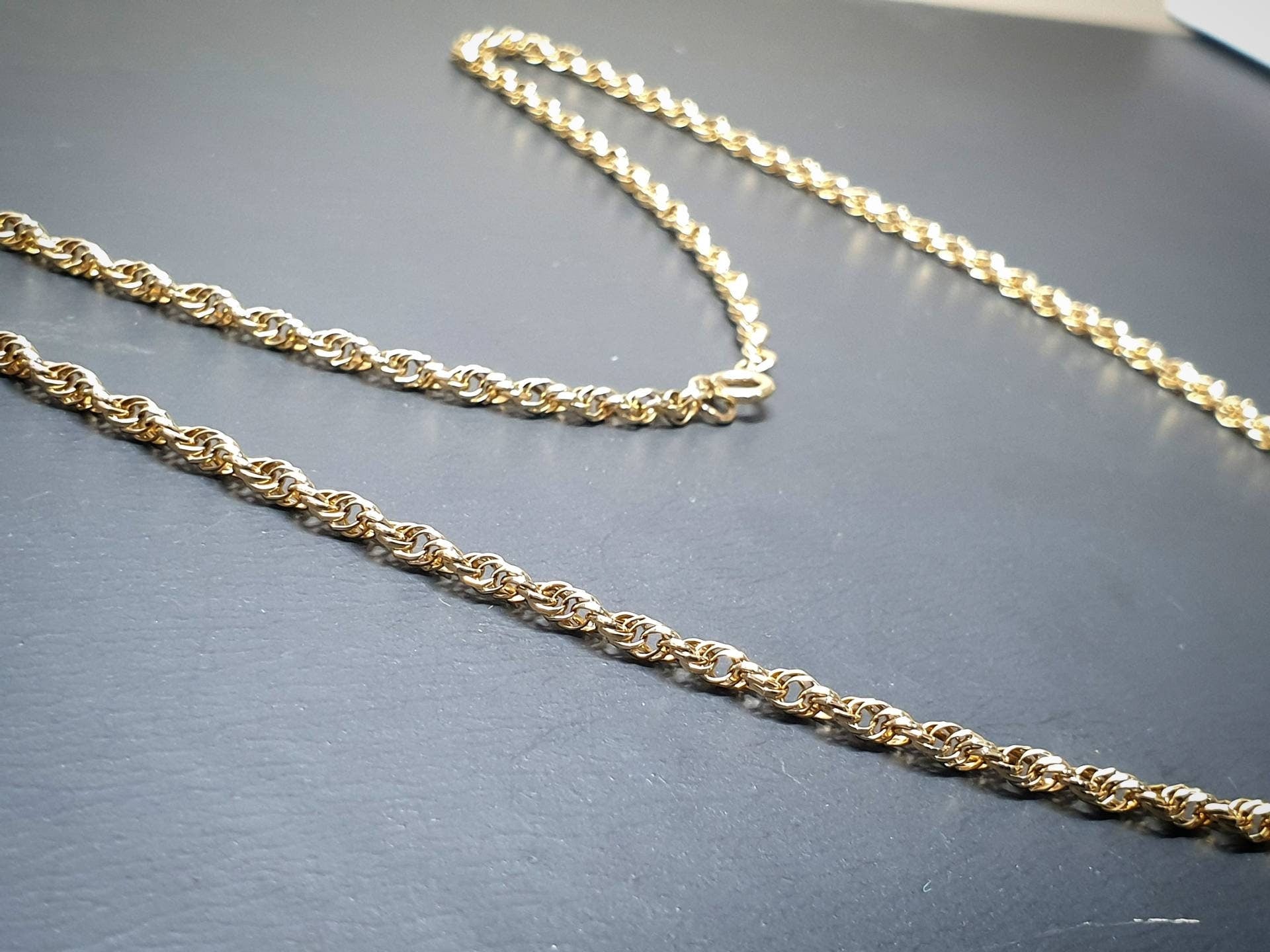 9ct GOLD CHAIN, Twisted Rope - Prince of Wales Necklace 18" - Hallmarked - 6.6g