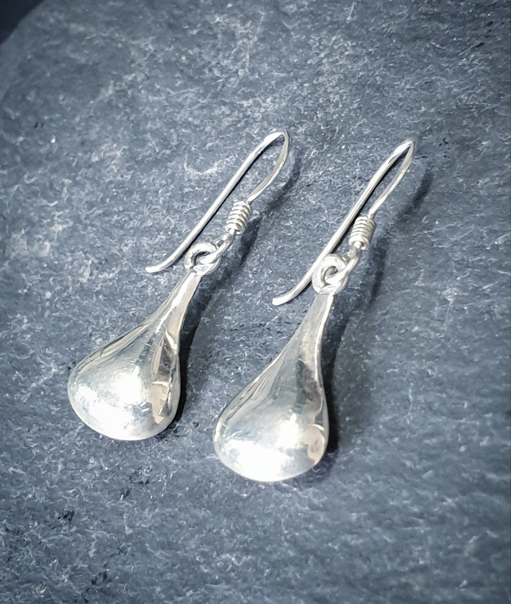 Vintage Sterling Silver Teardrop EARRINGS - Long Dangling  - 1.7g