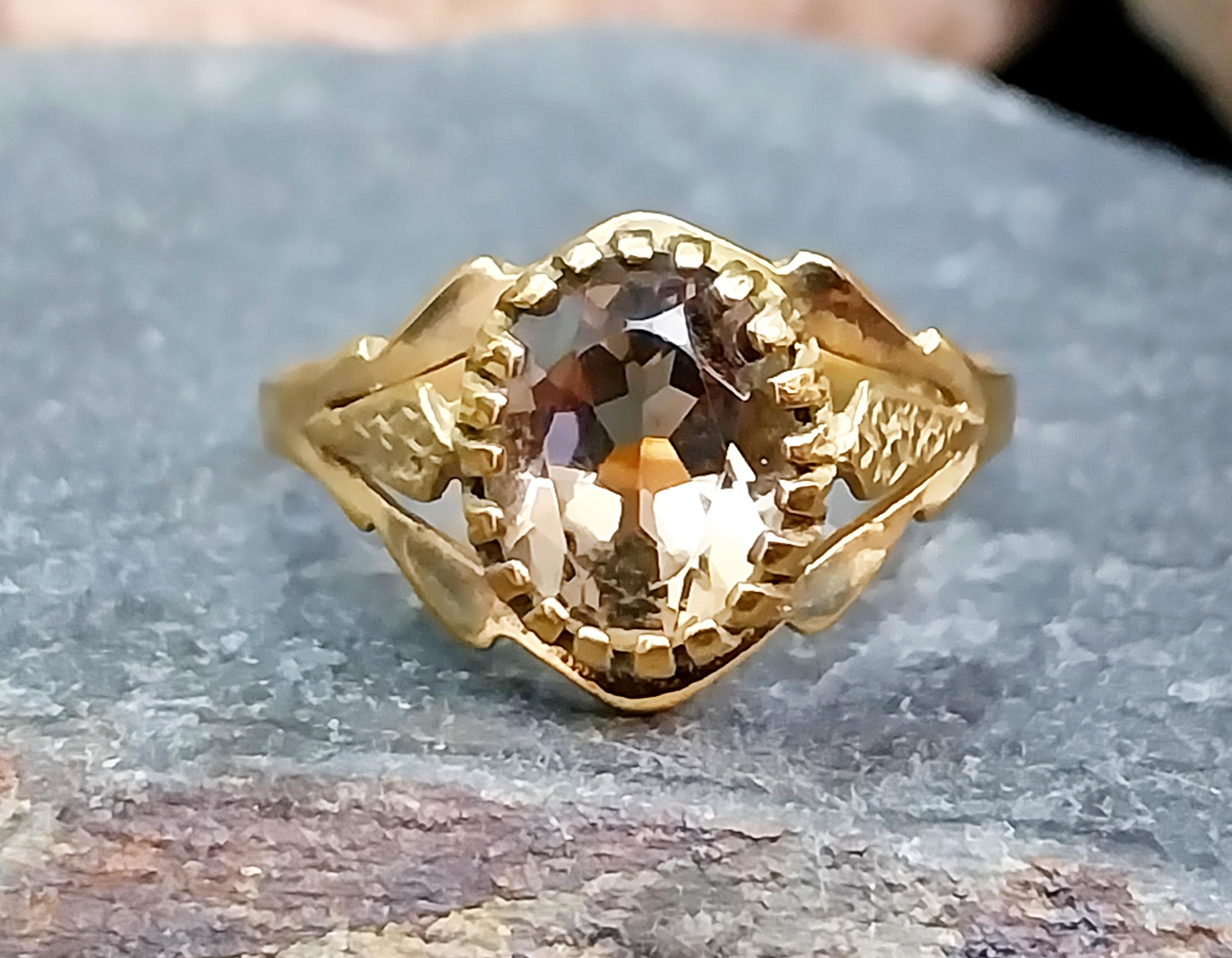 Vintage 9ct GOLD Smoky Quartz Ring with Leaf Detail - Size uk O (us 7.5) - 1.8g