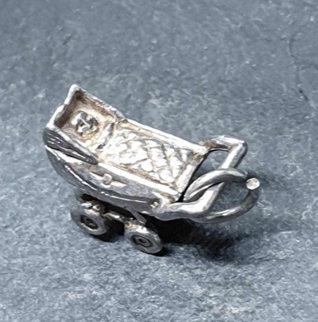 Vintage Silver BABY in PRAM Charm - Newborn 1.7g