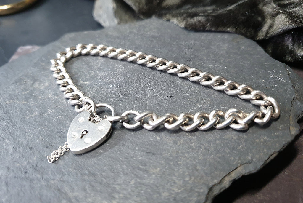 Vintage Silver Link Bracelet with heart padlock clasp c 1975, 18cm - 18.9g
