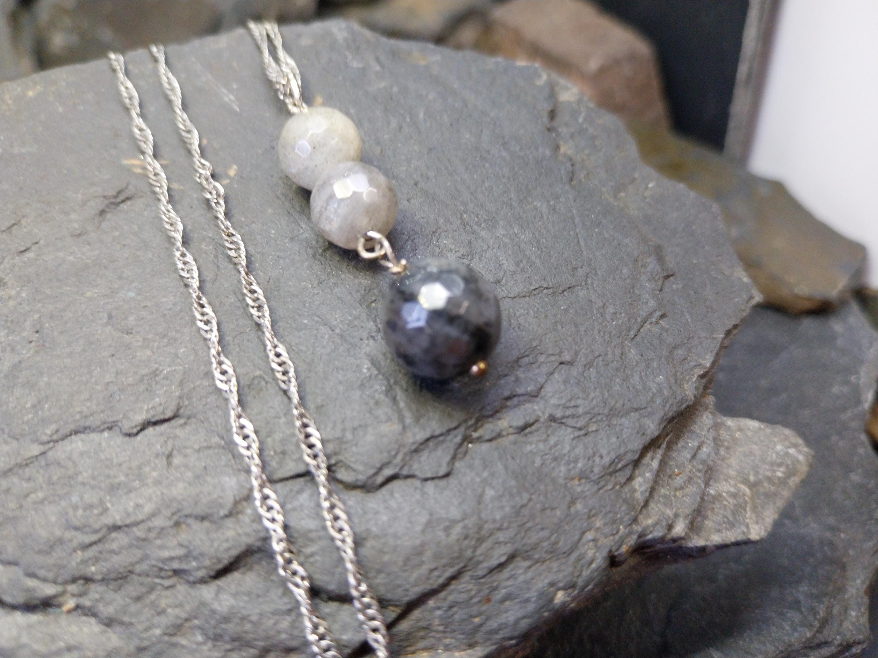 Sterling SilverTriple Drop Beads Necklace Pendant on 18" Chain - 4.9g