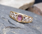 9ct GOLD CELTIC Ring with Purple Amethyst - Trinity Knot - Size uk K (us 5) - 1.8g