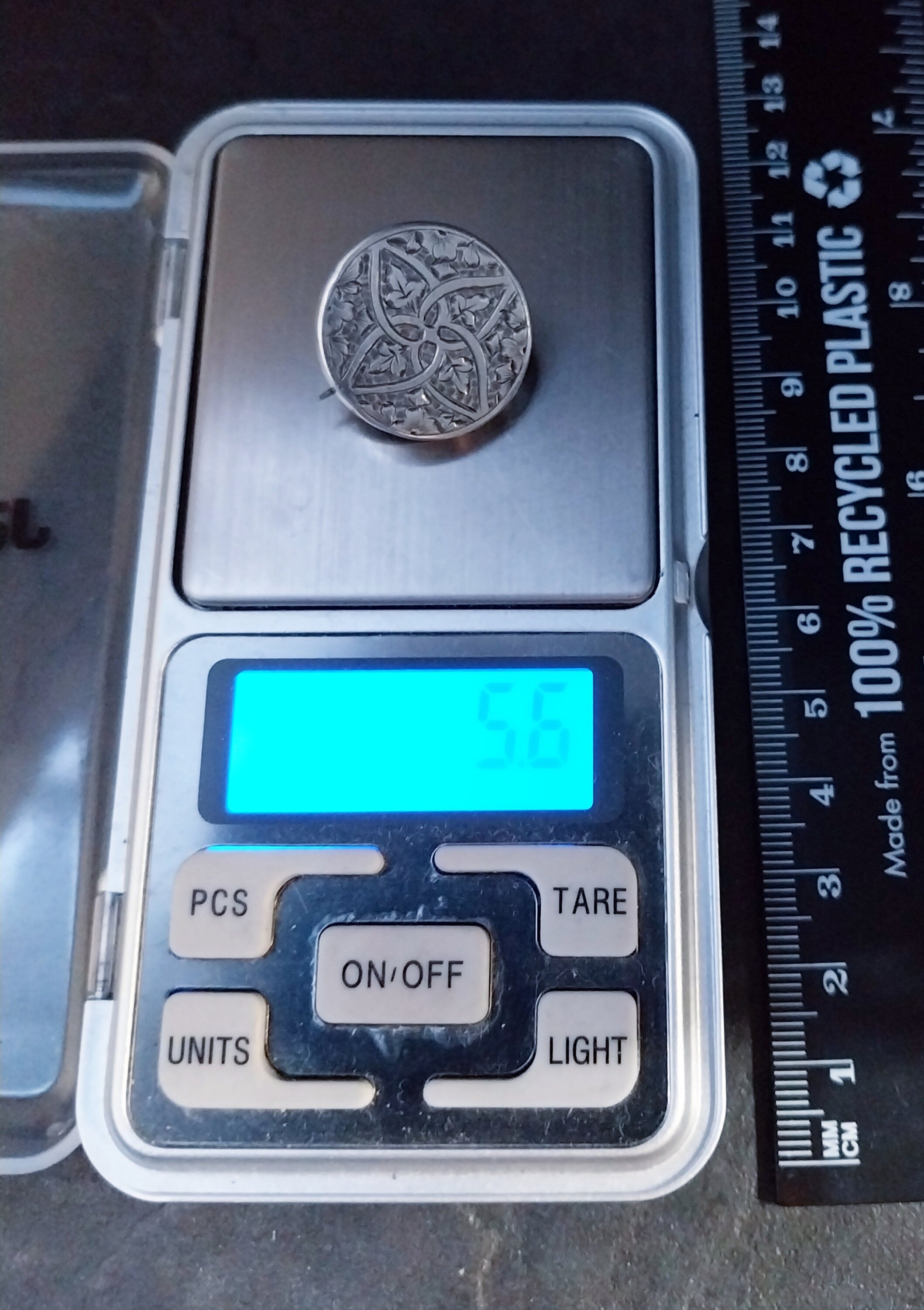 Antique Sterling Silver Circular Button Brooch  - Ivy Leaf Celtic Design - 5.5g