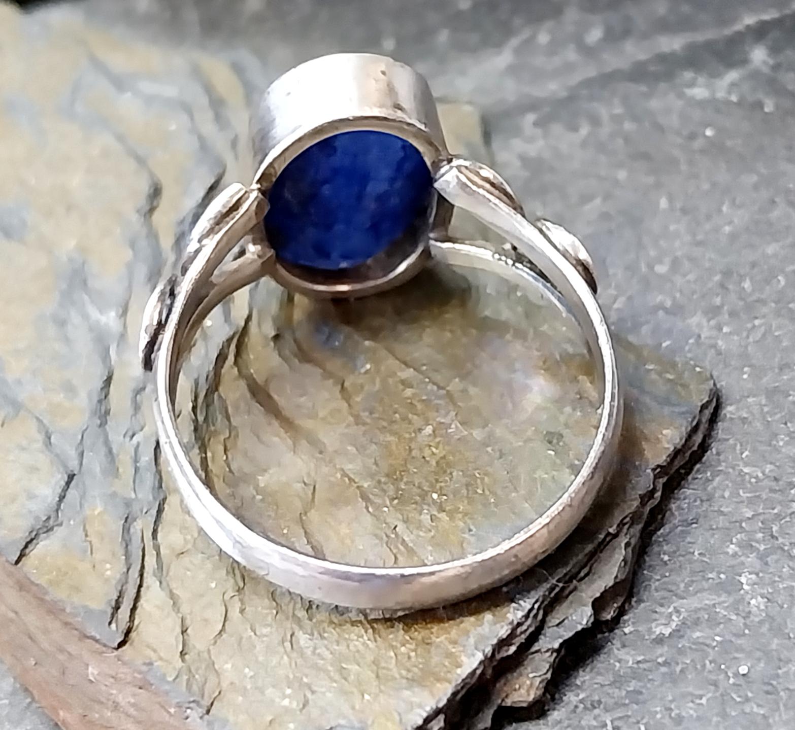 Vintage SILVER RING with Blue Lapis Lazuli Gemstone Size N (us 7) - 2.5g