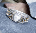 Sterling Silver Ring with clear stone - uk size N 1/2 (Us size 7) - 4.9g