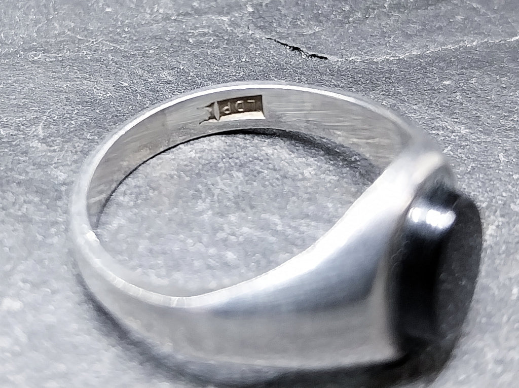 Vintage St SILVER Signet RING with Black ONYX Stone - uk size O (us 7) - 3.4g
