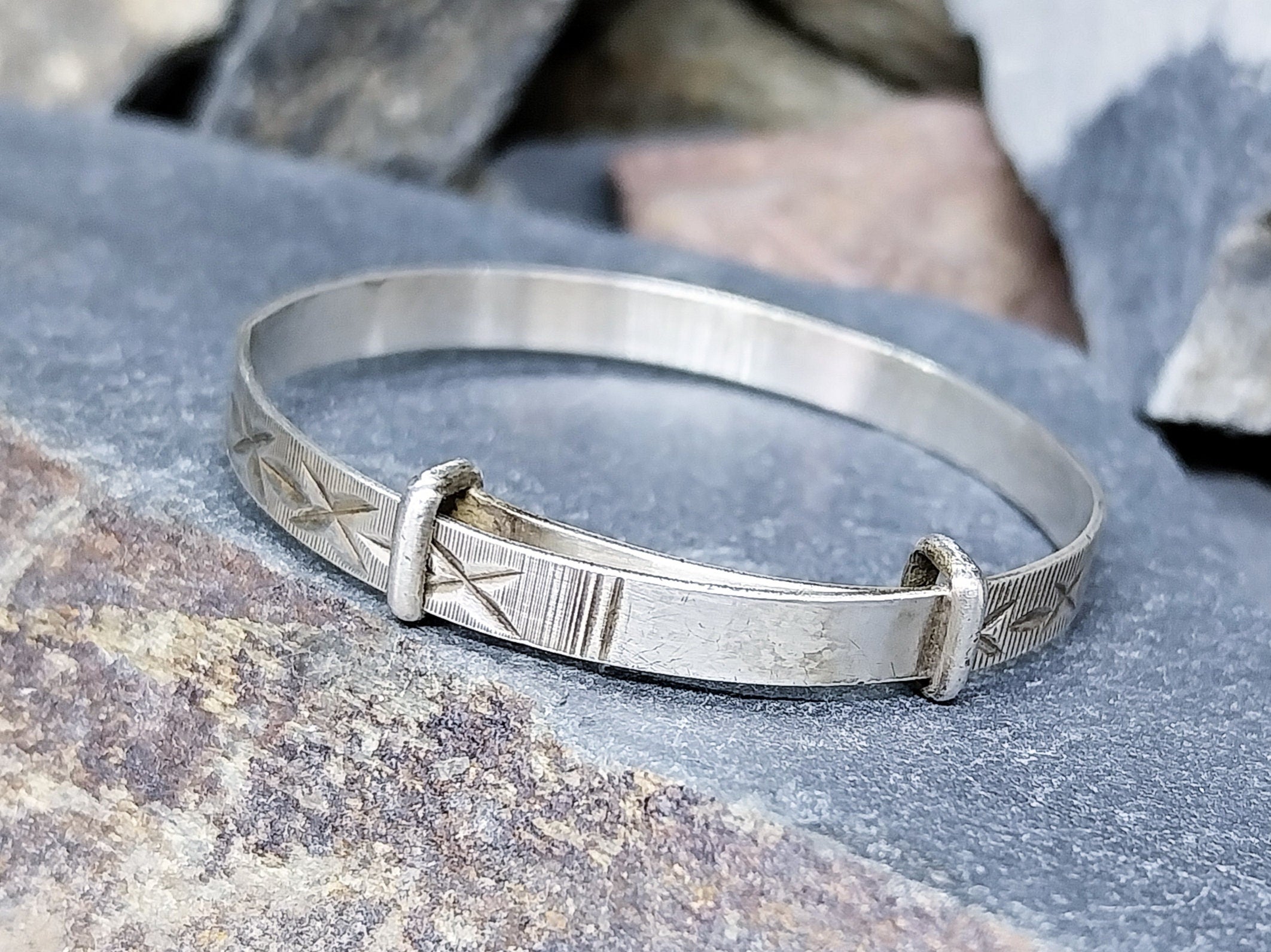Antique BABY Silver Bangle Bracelet - Stars Design - 3.3g