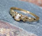 Vtg 9ct GOLD Illusion RING with Diamond - Size uk P 1/2 (us 8) - 1g