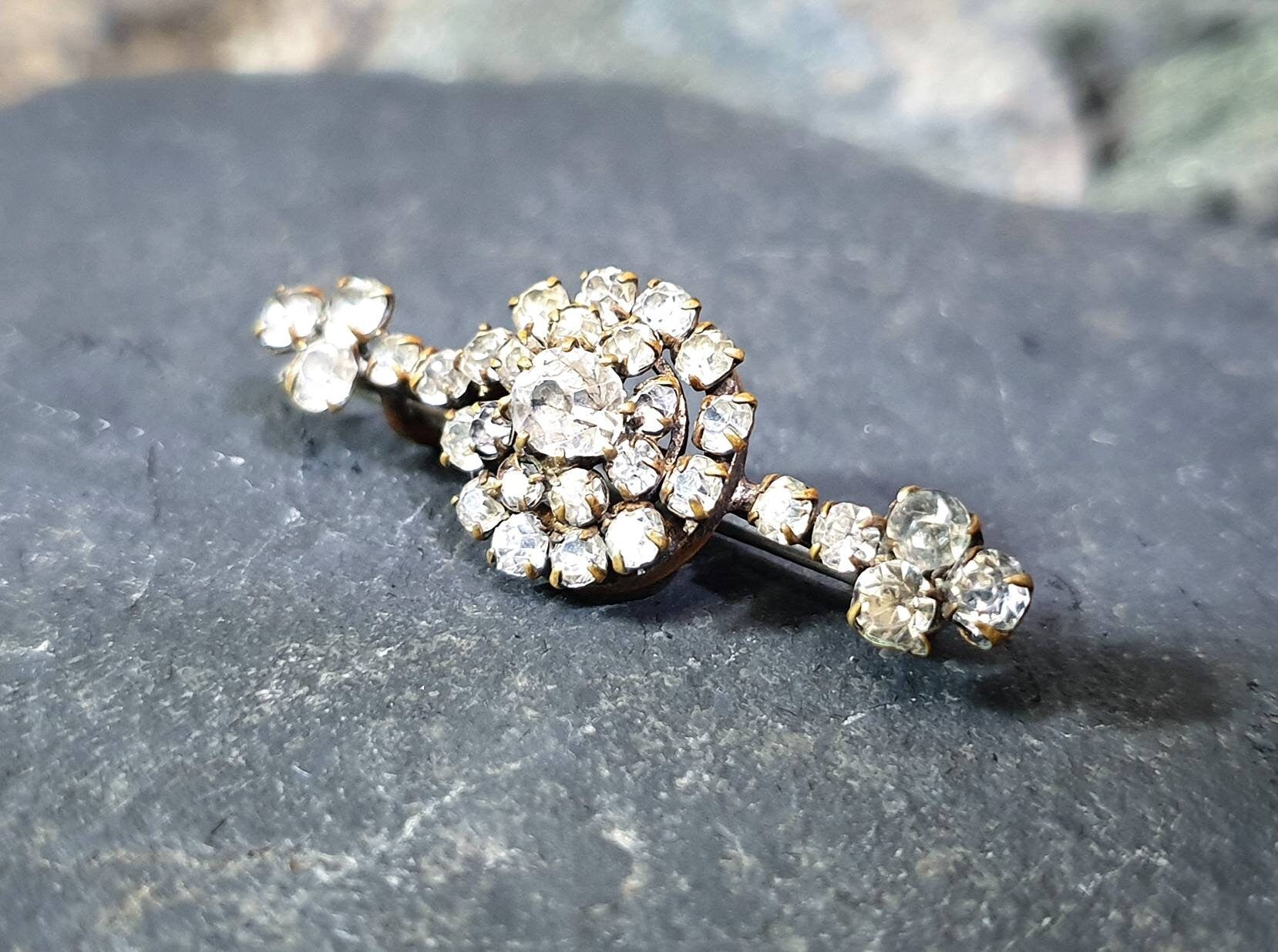Antique Edwardian BROOCH - Stunning with Paste Stones - 2.9g