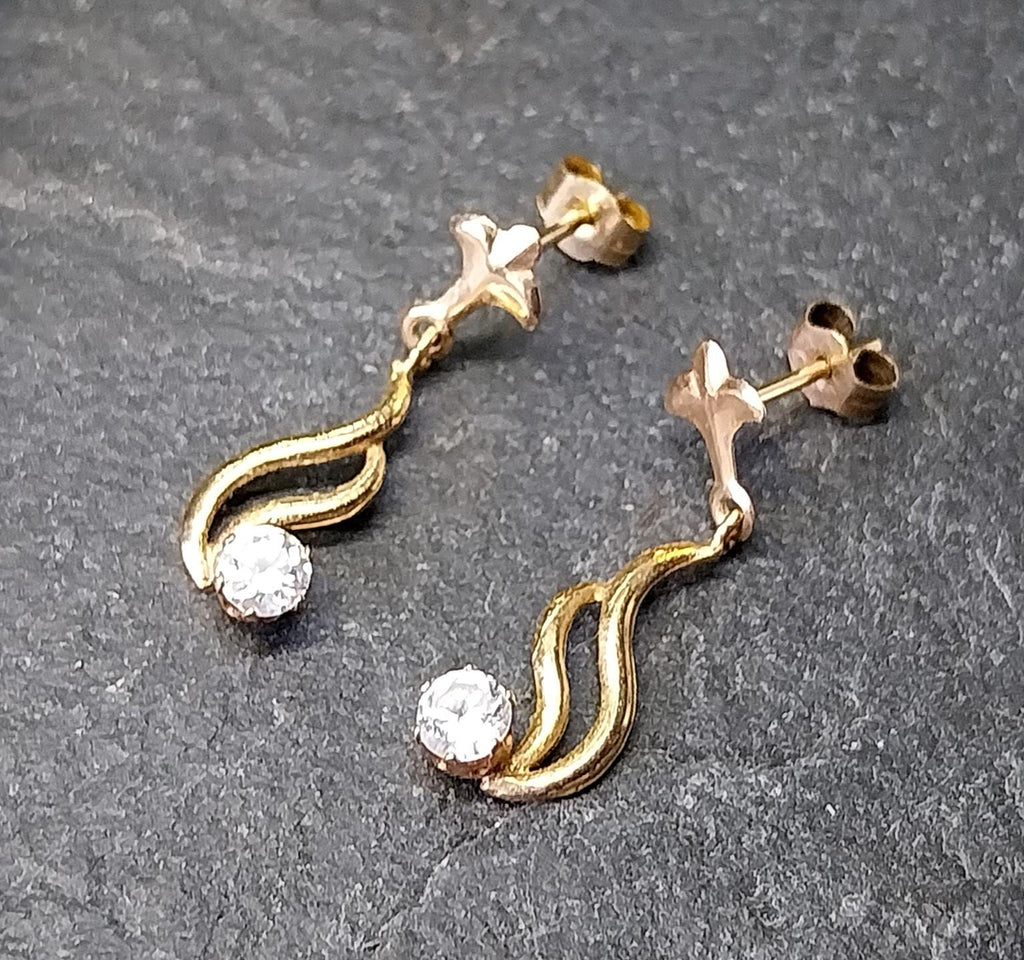 Vintage 9ct Gold Twist DROP EARRINGS - Dangling - 0.6g