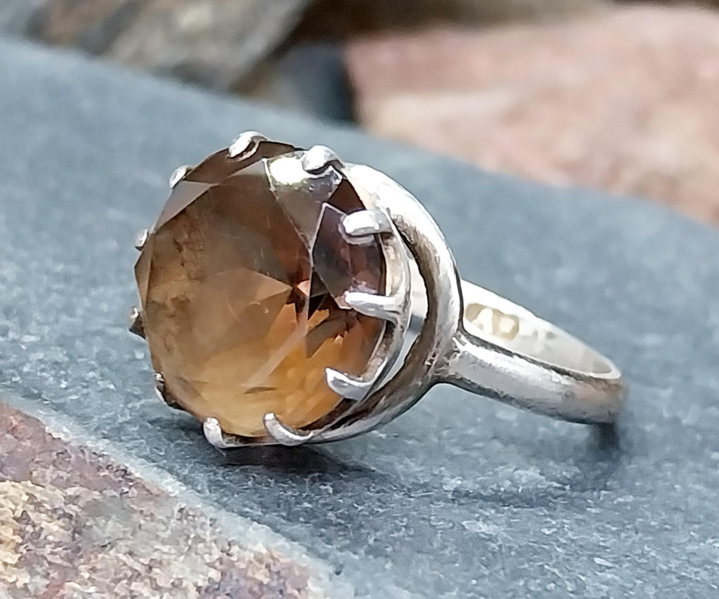 Vintage Sterling SILVER RING with large Smoky Quartz - size O 1/2 (us 7.5) - 3.6g