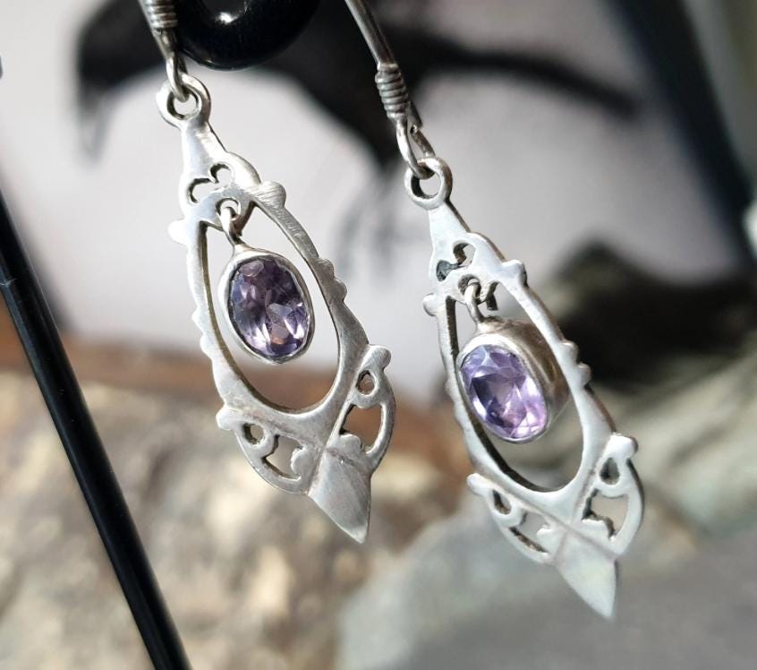 Sterling Silver Dangle Earrings - with Purple amethyst Stone - 4.2g