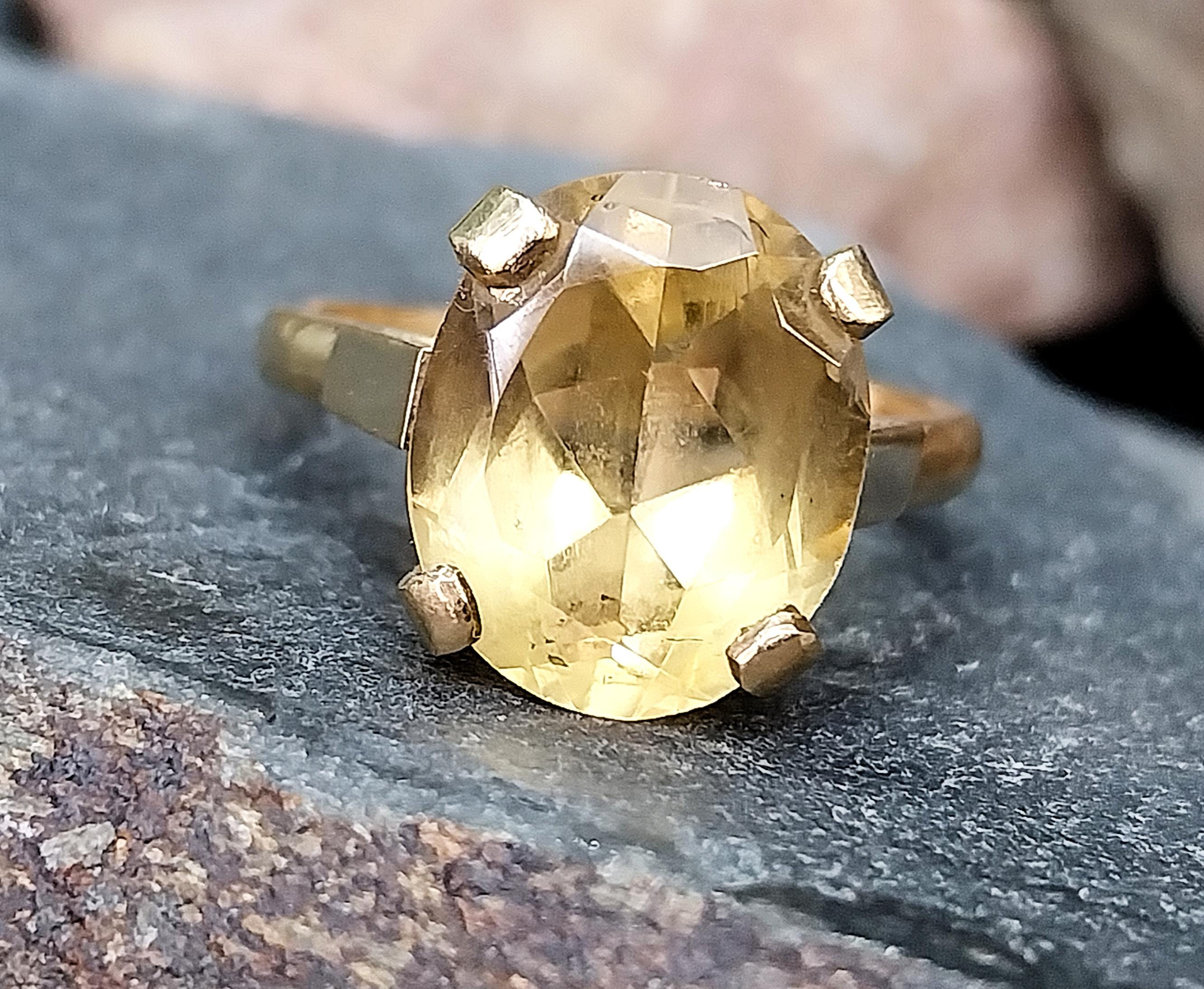 Vintage 9ct GOLD RING Golden Citrine - Size uk N (us 6.75) - 3.8g