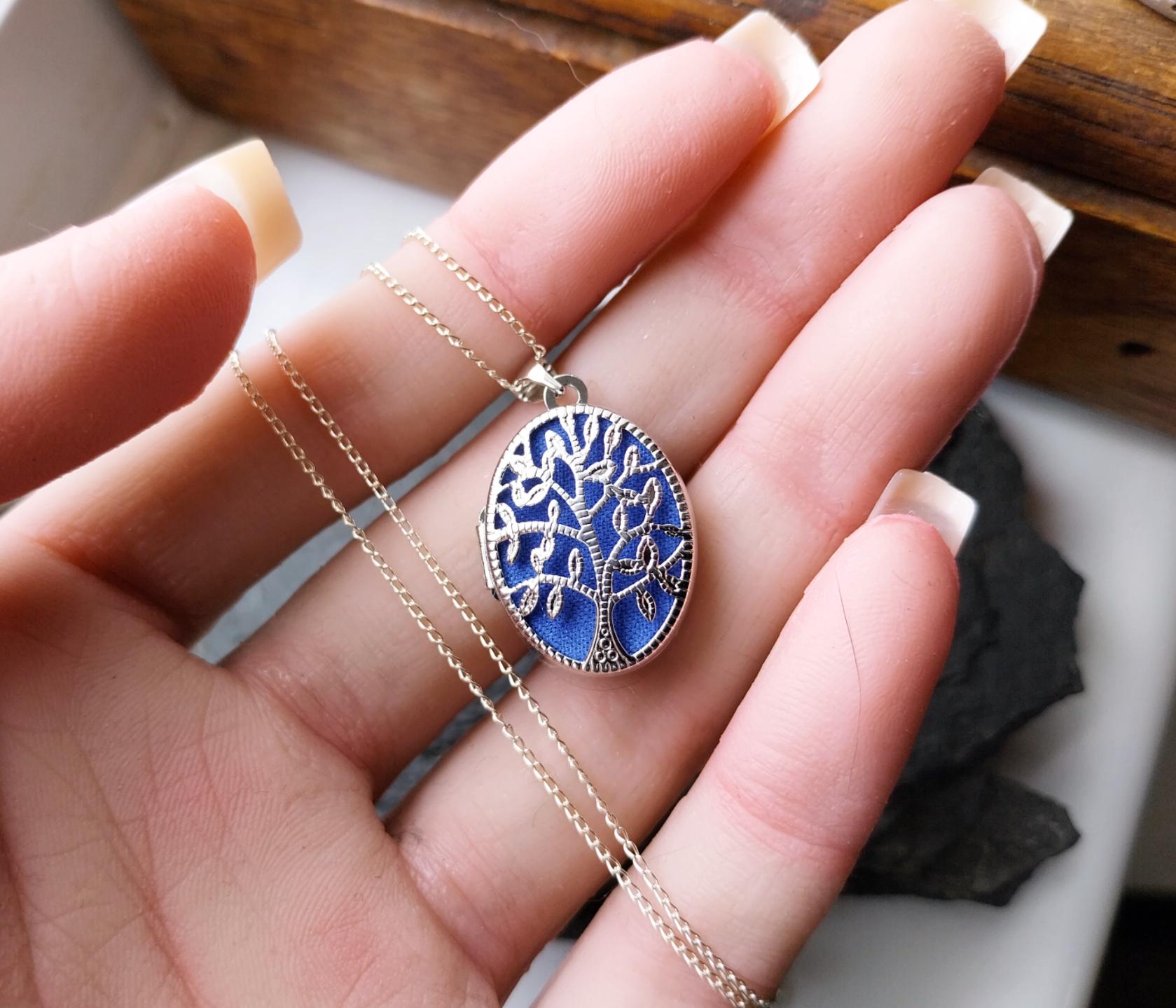 Vintage Tree of Life LOCKET - Sterling Silver with 16" Chain - 2.9g