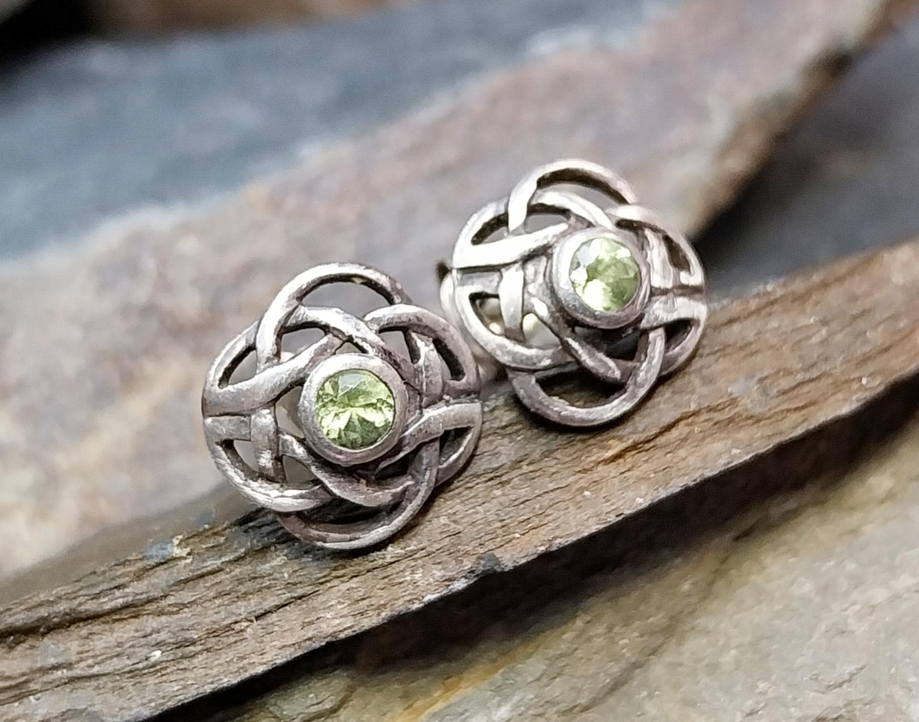Vintage Sterling Silver Stud Earrings - Citrine with Celtic Knot - 1.5g