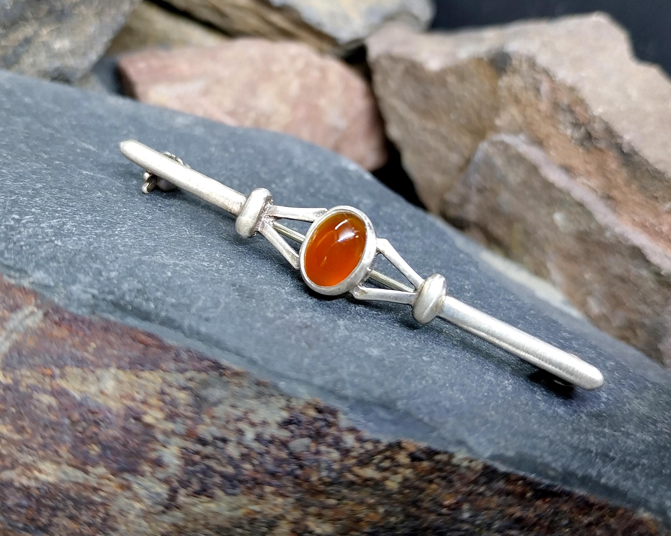 Vintage CARNELIAN Sterling SILVER Brooch - Sterling Silver - 3.2g