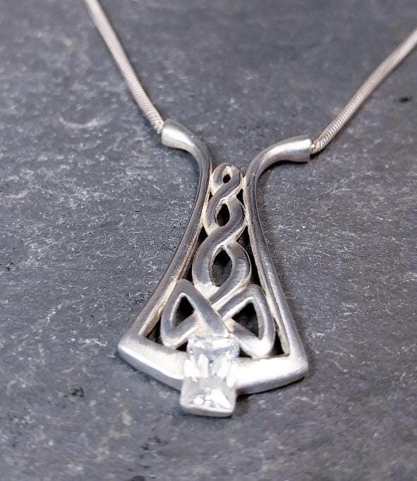 Vintage Sterling Silver Celtic PENDANT NECKLACE on 16" - 8.3g