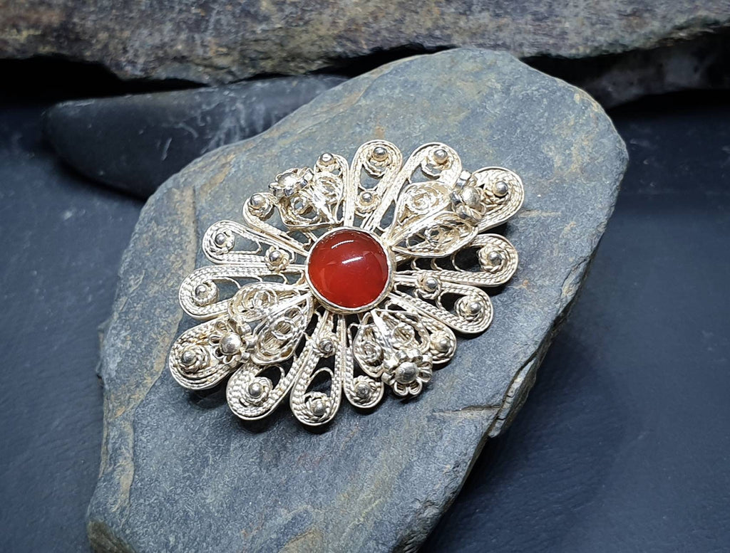 Antique Silver CARNELIAN FILIGREE Flower Brooch - Continental Silver Pin - 7.5g