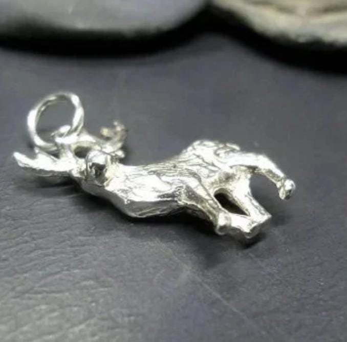 Sterling SILVER STAG DEER Charm Pendant - circa 1958 - 3.1g