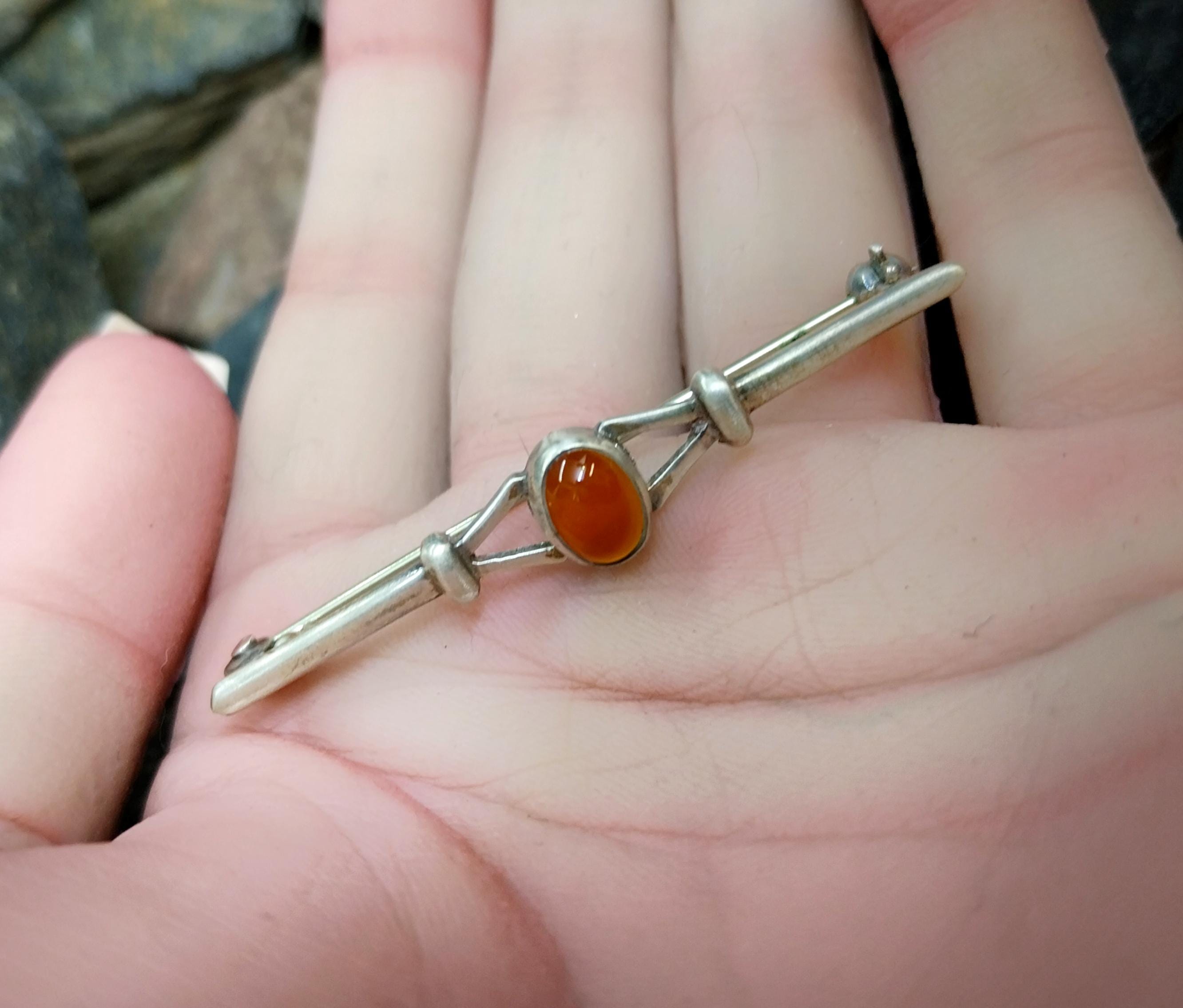 Vintage CARNELIAN Sterling SILVER Brooch - Sterling Silver - 3.2g