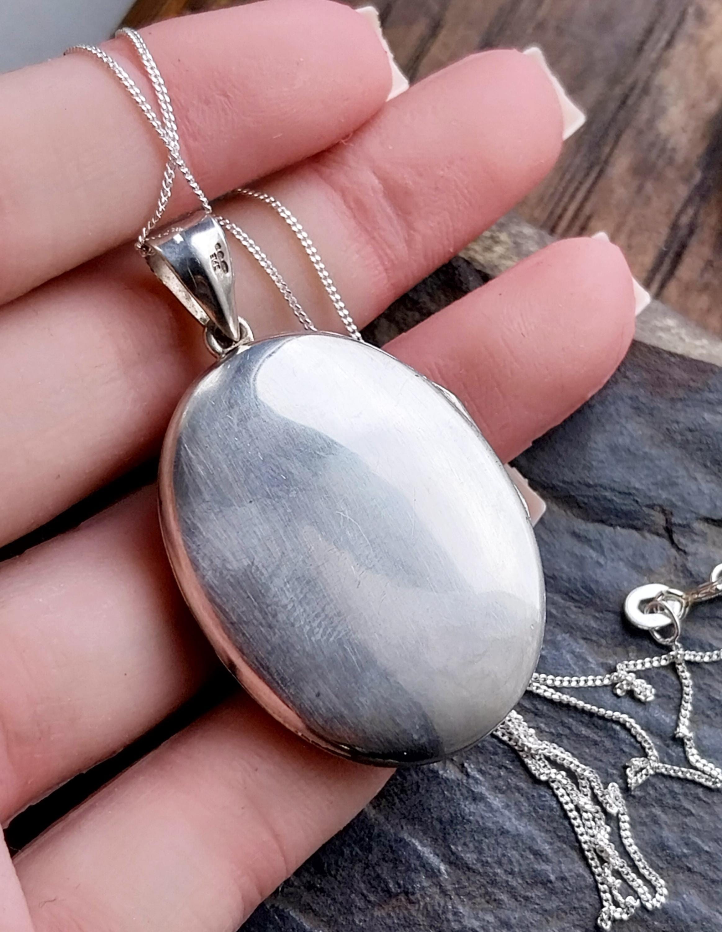 Large Vintage SILVER LOCKET - Victorian Style on 18" Chain - 9.4g