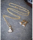 Vintage 9ct GOLD Shamrock Clover Pendant Necklace & Earrings - 2.5g