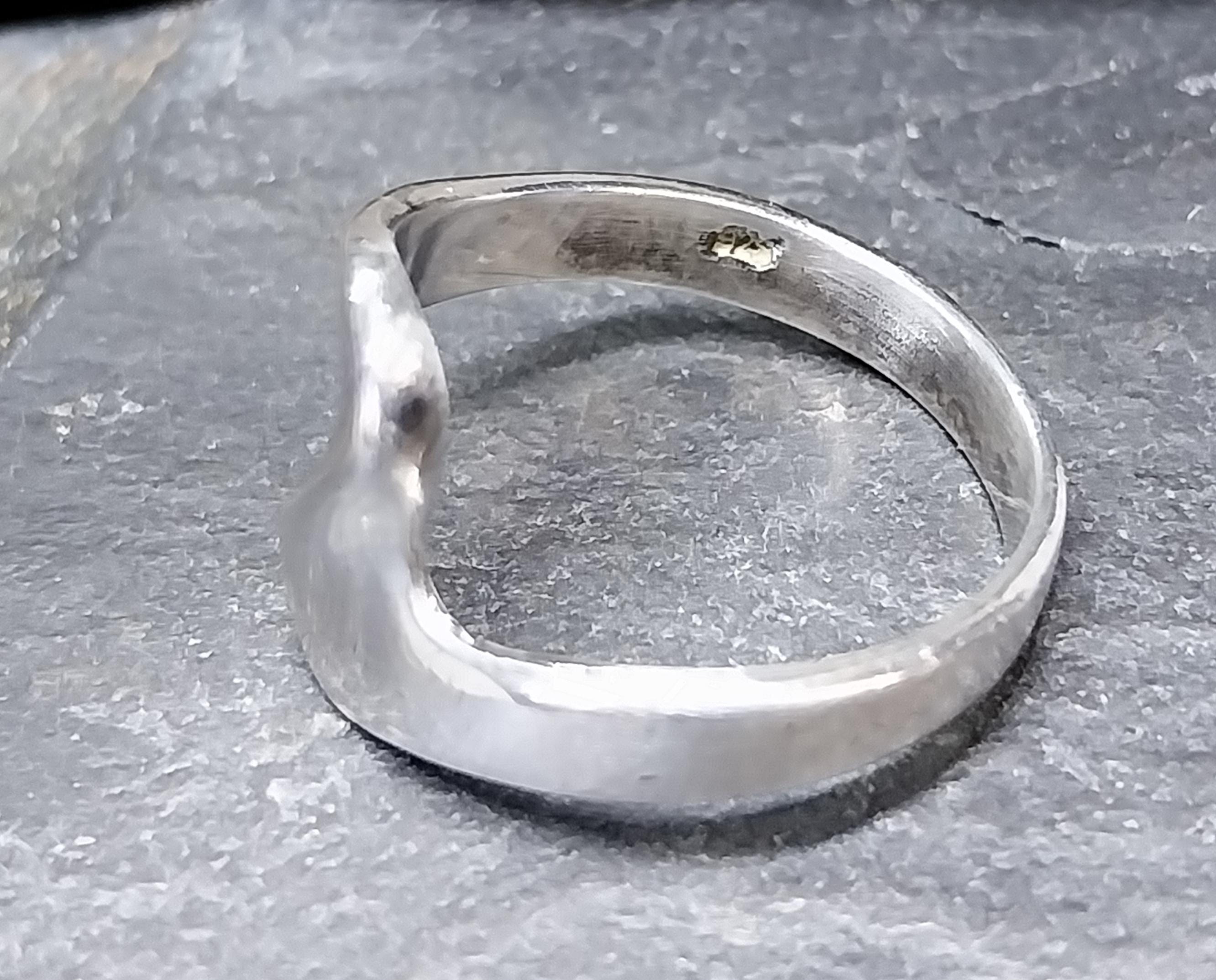 Sterling Silver Swirl Ring - uk size P (Us 7.5) - 3.7g