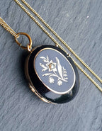 VICTORIAN Jet Black & 9ct Gold LOCKET - with 18" Chain - 6.5g