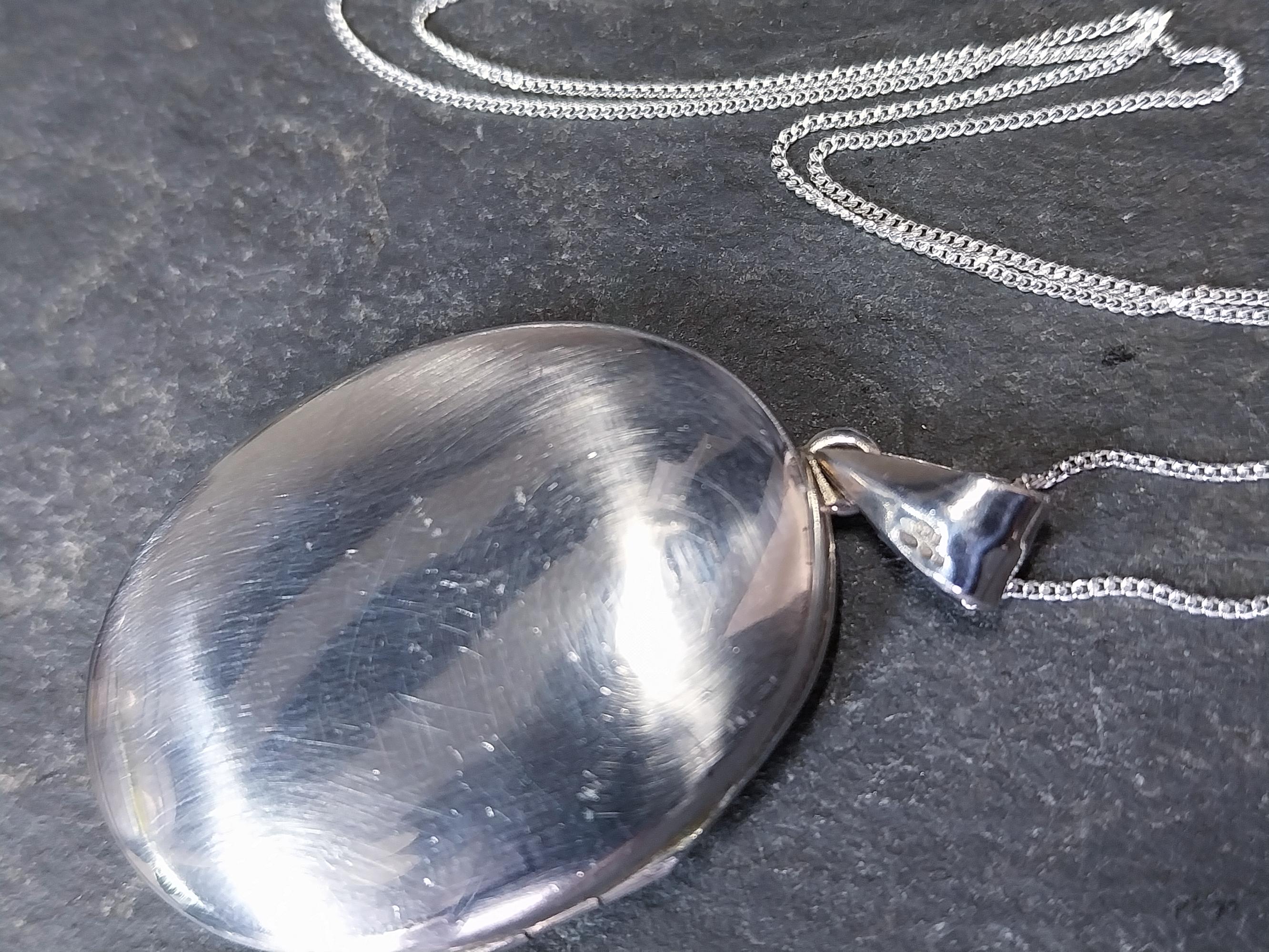 Large Vintage SILVER LOCKET - Victorian Style on 18" Chain - 9.4g