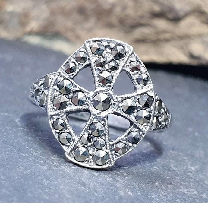 St Silver Celtic Cross ART DECO Ring - with Marcasite Stones - Size uk M (US 6.5) - 4.1g