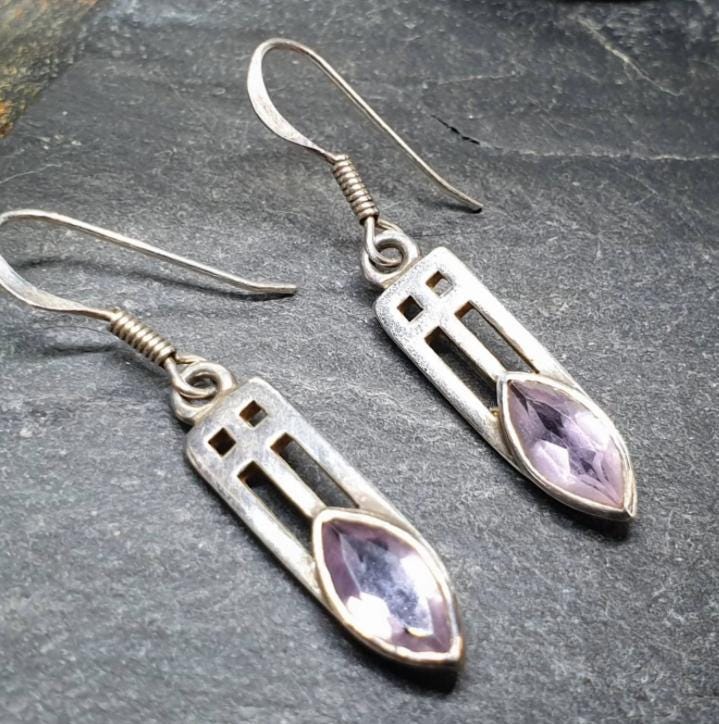 Sterling Silver Dangle Earrings - with Purple amethyst Stone - 3.5g