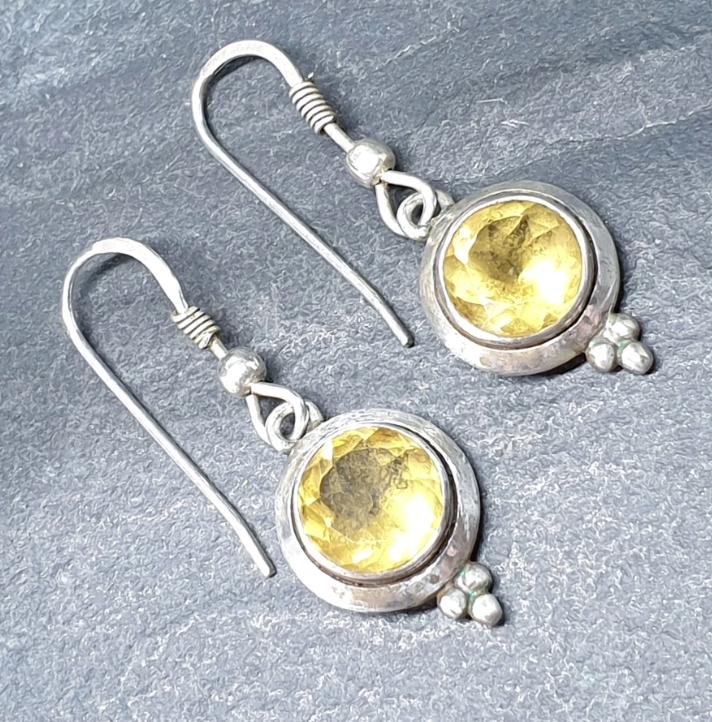 Vintage Sterling Silver Drop Earrings - with Citrine gemstone - 4.3g