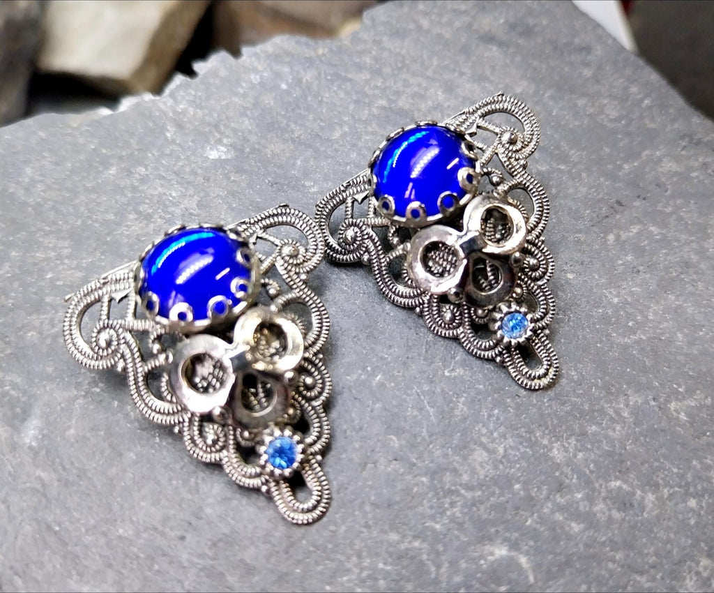 Vintage Costume EARRINGS Blue Triangular Clip On - 8.1g