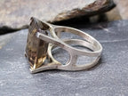 Vintage Modernist SILVER RING with Smoky Quartz - uk size O (us 7.5) - 6.4g