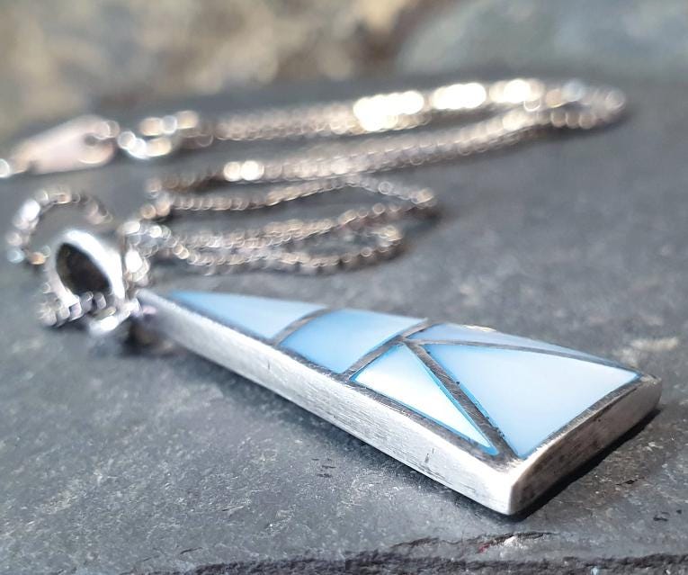 Sterling Silver Vintage Blue MOP Necklace Pendant Drop - with 16" chain - 6.1g