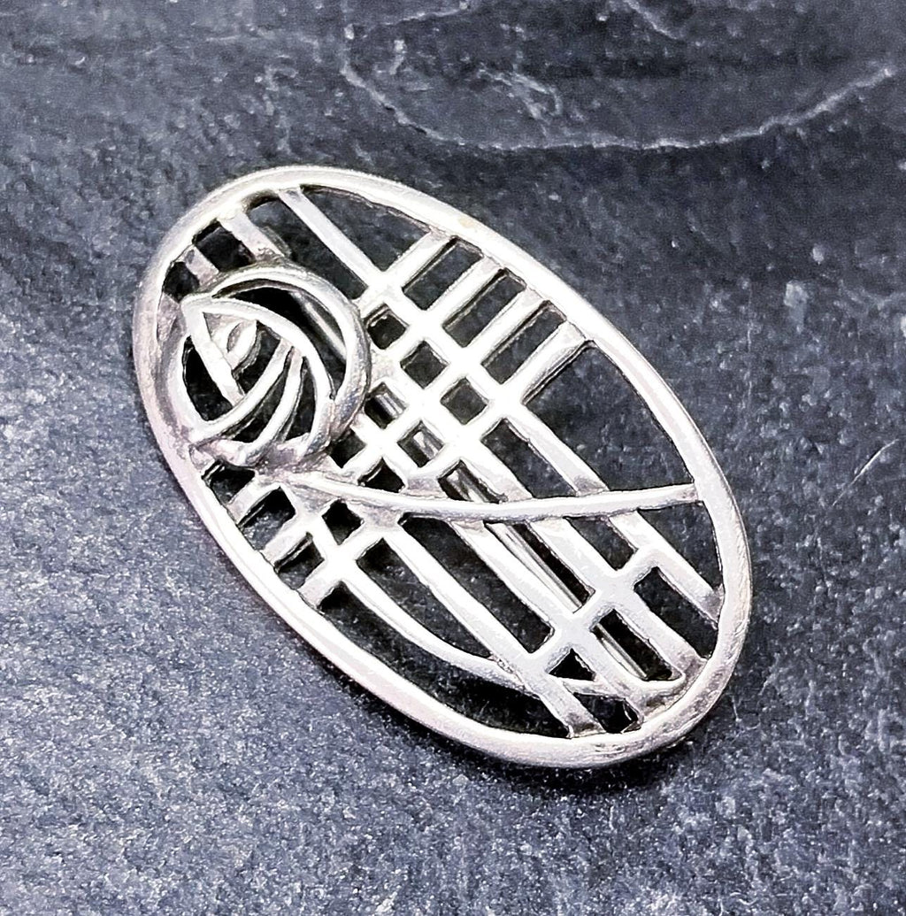 Sterling SILVER Oval Celtic ROSE Brooch - Carrick Jewellery 5.3g
